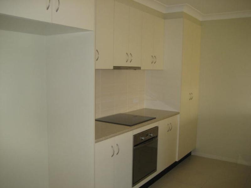8 Kurrawa Cresent, Glenvale QLD 4350
