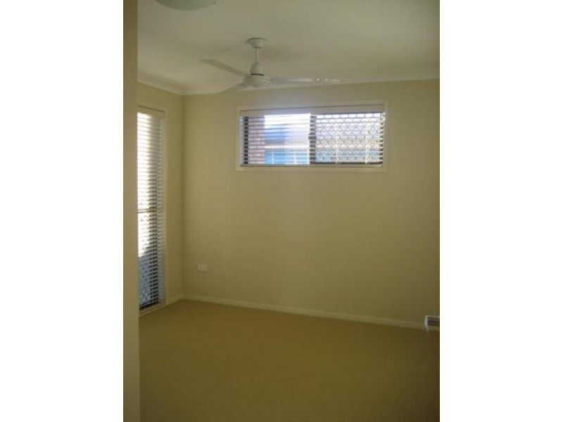 8 Kurrawa Cresent, Glenvale QLD 4350