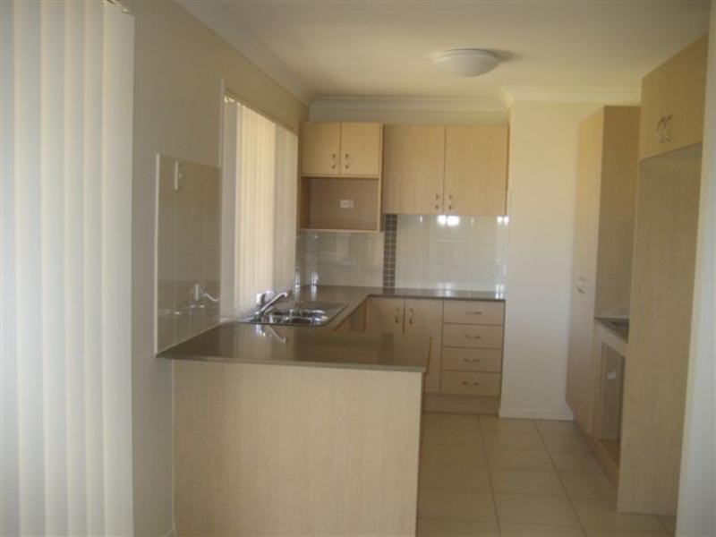 6 Bellara Drive, Glenvale QLD 4350