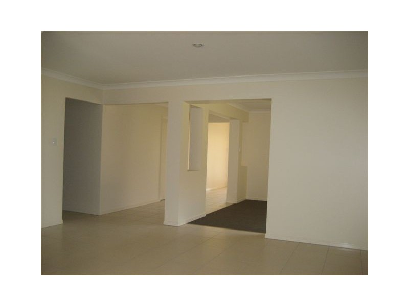 6 Bellara Drive, Glenvale QLD 4350