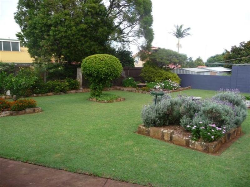 40 Cleary Street, Centenary Heights QLD 4350