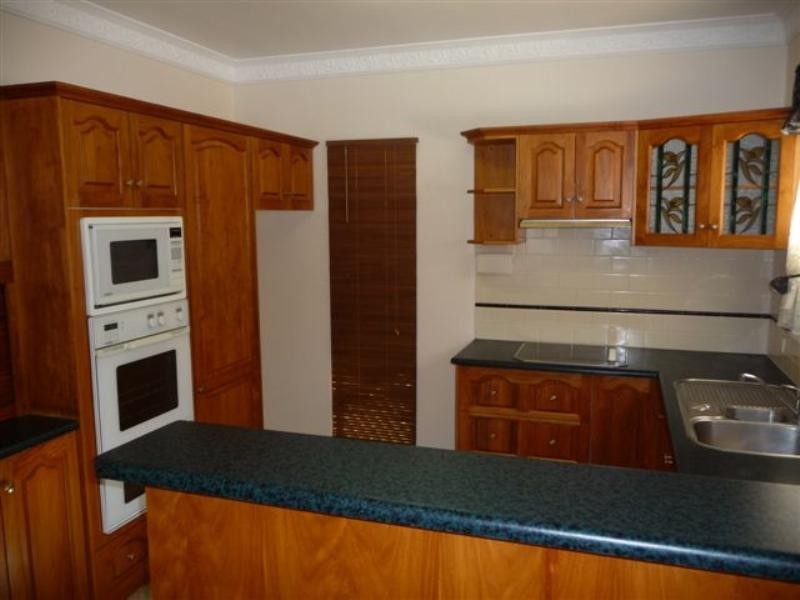 9 Goodwood Street, Newtown QLD 4350