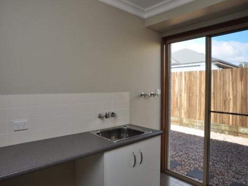 22 Pugh Street, Middle Ridge QLD 4350