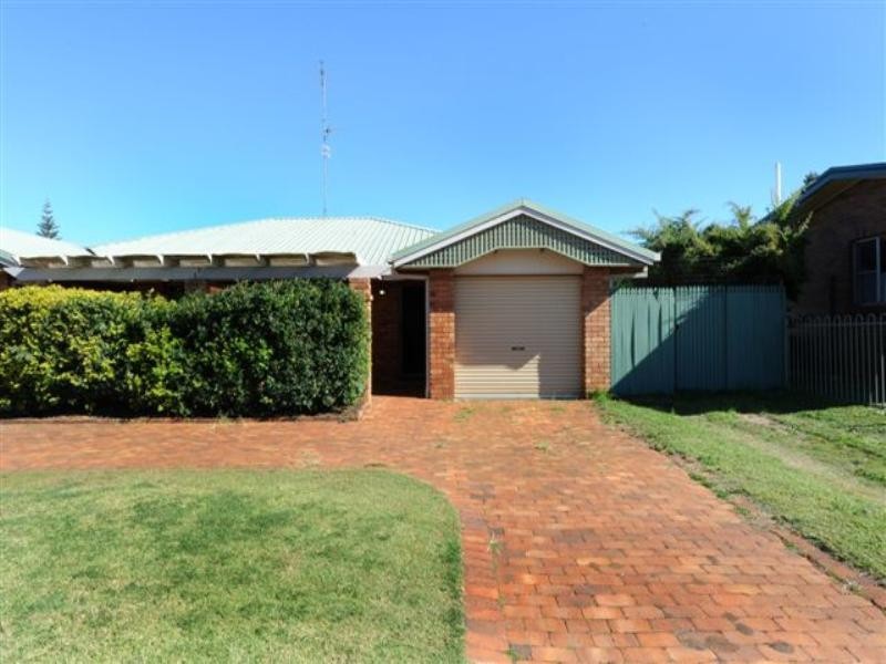 1/391 West Street, Darling Heights QLD 4350