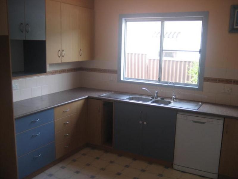 32 Maker Street, Rangeville QLD 4350