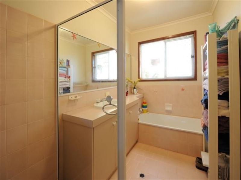 346 West Street, Kearneys Spring QLD 4350