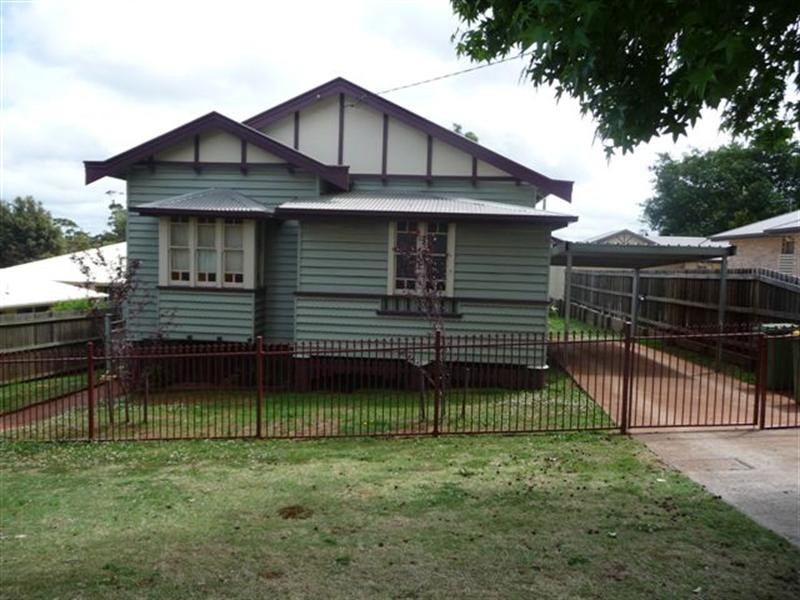 61 Mabel Street, Harlaxton QLD 4350