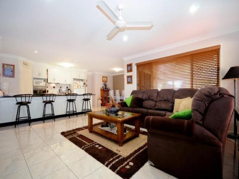 12 Honeyeater Drive, Highfields QLD 4352