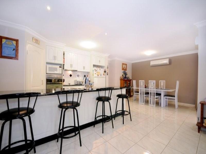 12 Honeyeater Drive, Highfields QLD 4352