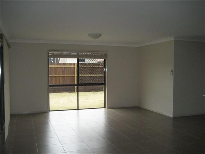 73 Whitman Street, Westbrook QLD 4350