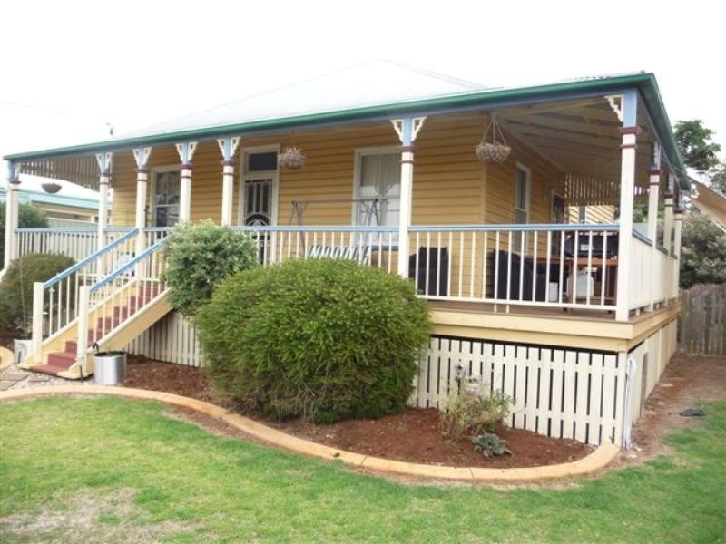 29 Lloyd Street, Harristown QLD 4350