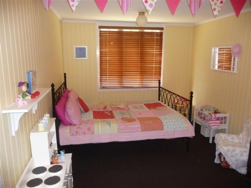 12 Leonard Street, East Toowoomba QLD 4350