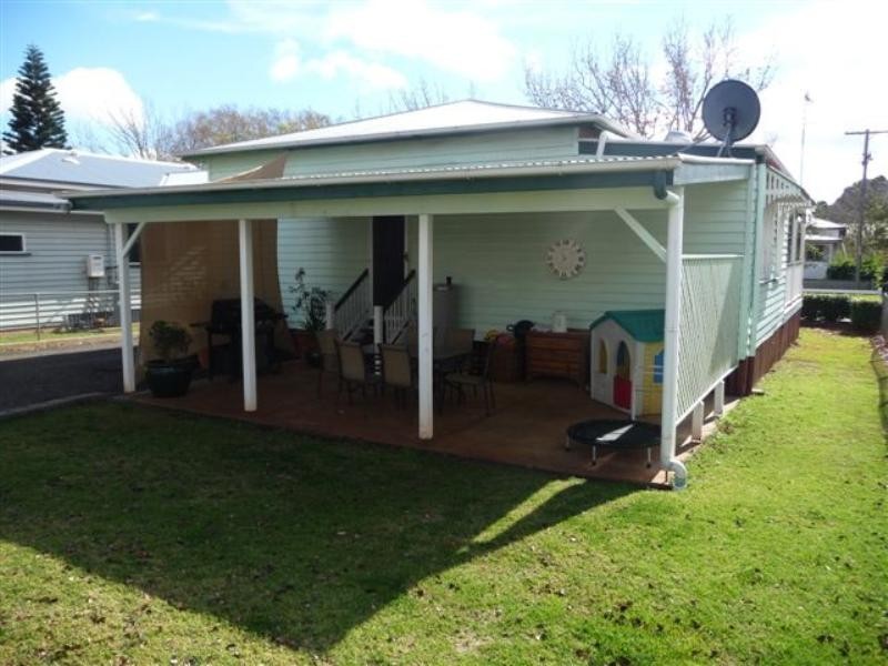 12 Leonard Street, East Toowoomba QLD 4350