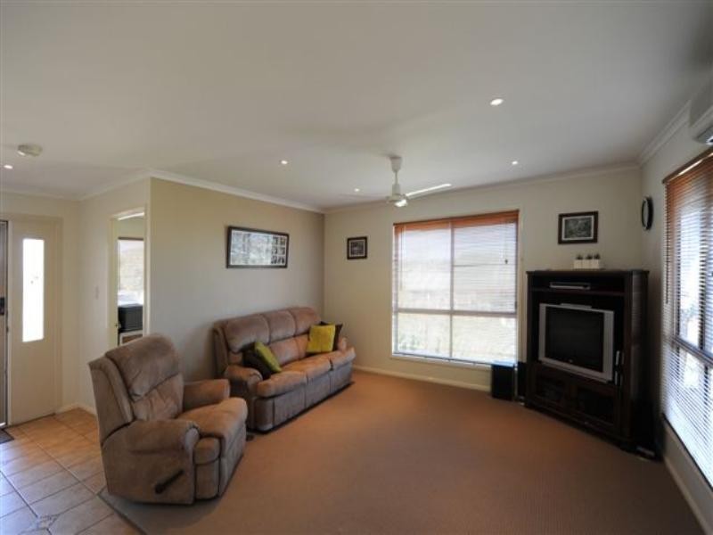 5 Elizabeth Kenny Court, Harristown QLD 4350