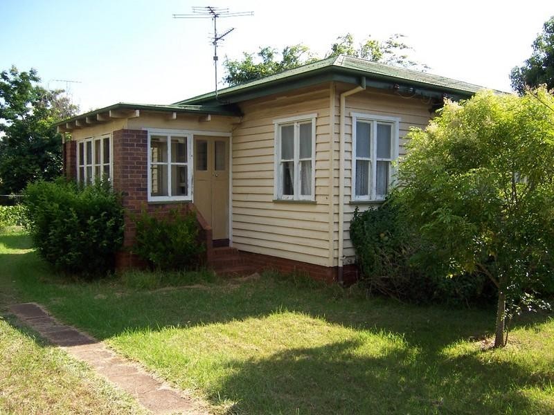 2/12 Kent Street, Toowoomba QLD 4350