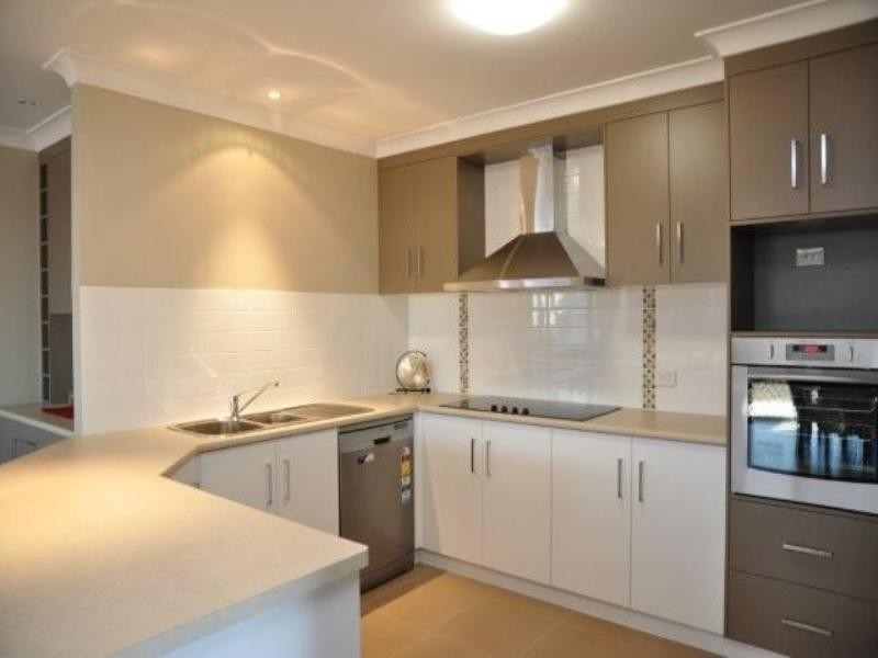 17 Pelling Street, Westbrook QLD 4350