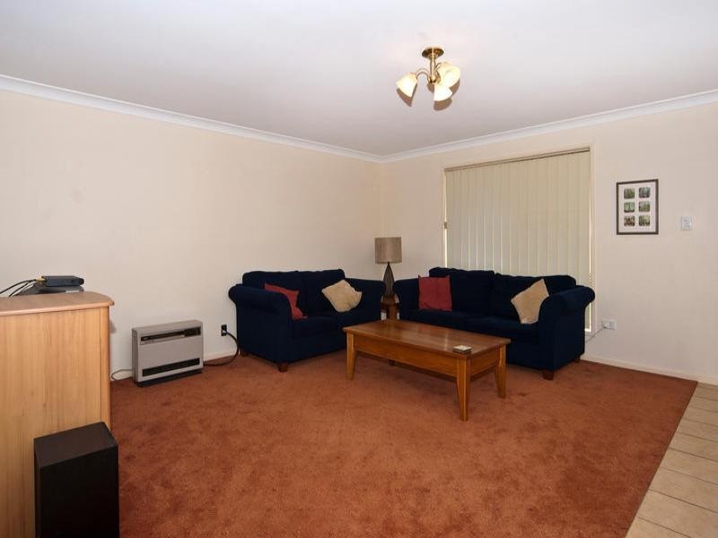 40 Gainsborough Drive, Glenvale QLD 4350