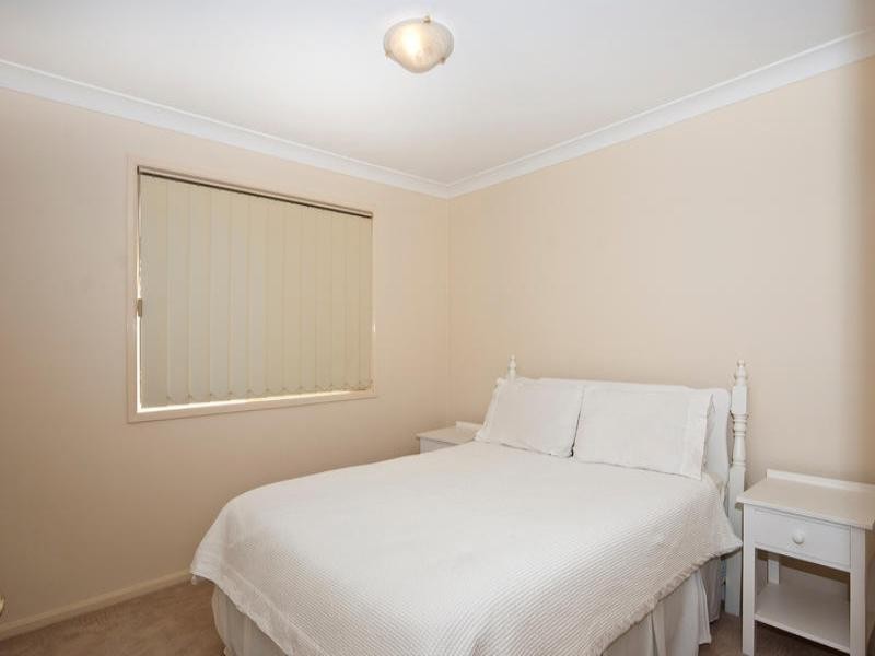 40 Gainsborough Drive, Glenvale QLD 4350