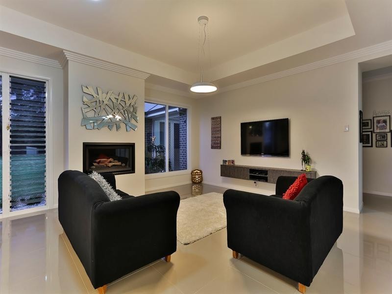 9 Arcadia Court, Highfields QLD 4352