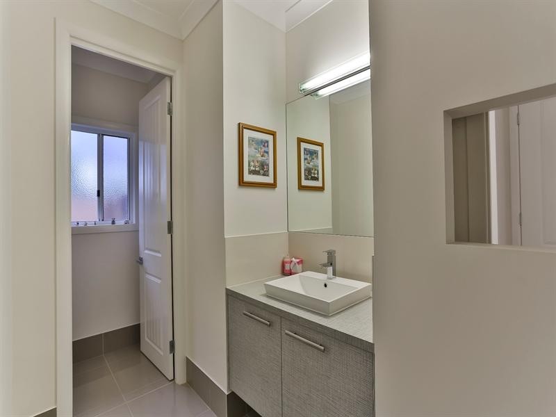 9 Arcadia Court, Highfields QLD 4352