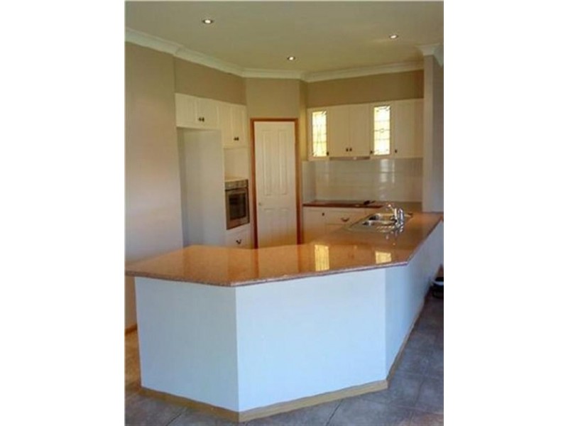 5 Mercedes Drive, Highfields QLD 4352