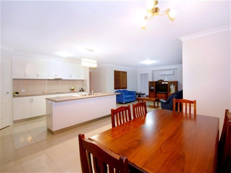 18 Mountview Court, Highfields QLD 4352