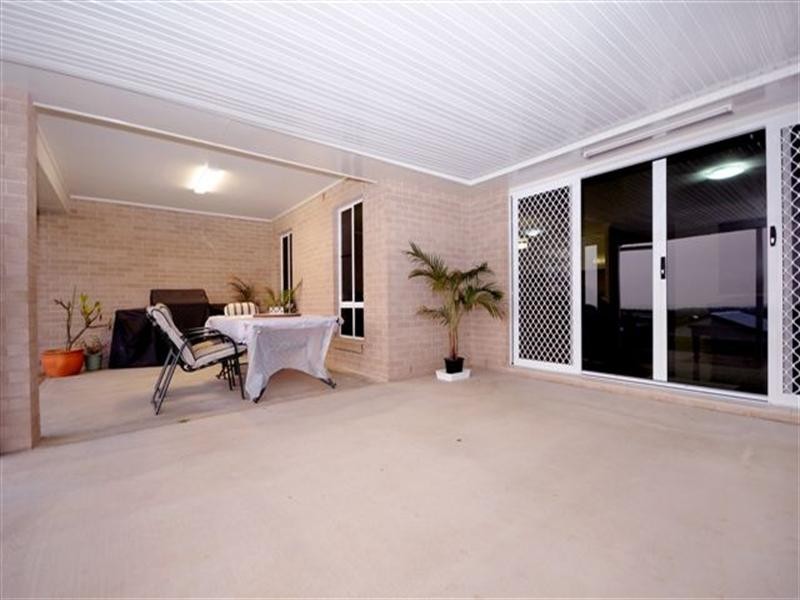 18 Mountview Court, Highfields QLD 4352