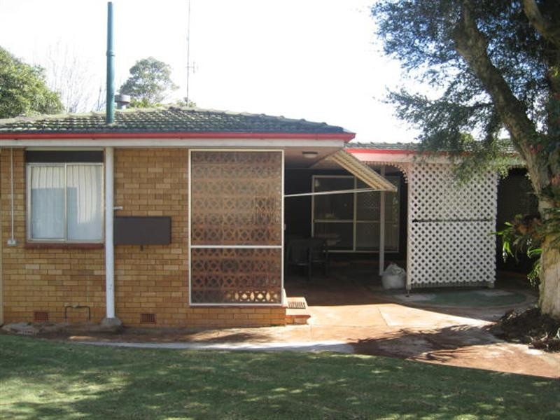 1 Girrawheen Street, Rangeville QLD 4350