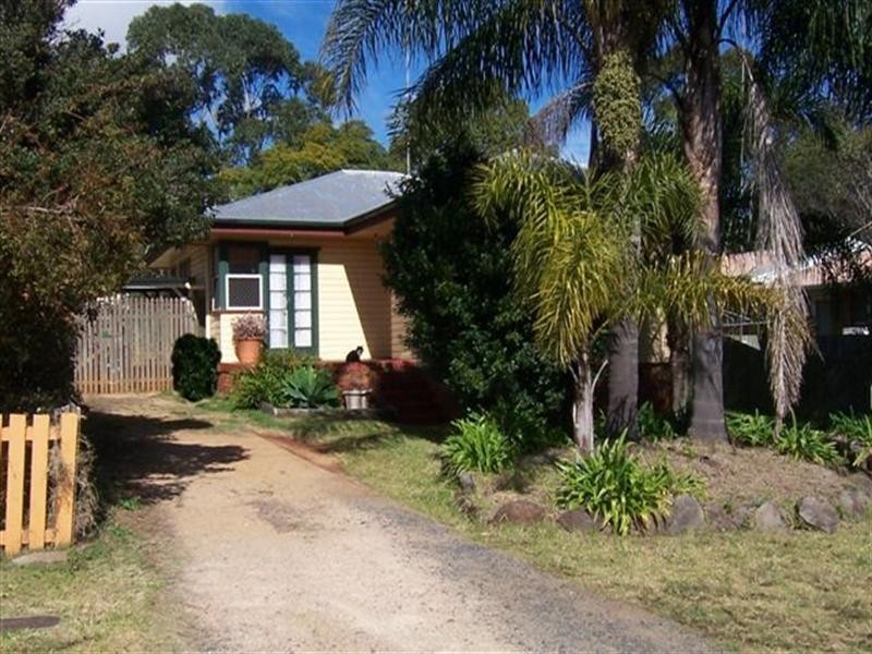 12 Cooper Street, South Toowoomba QLD 4350