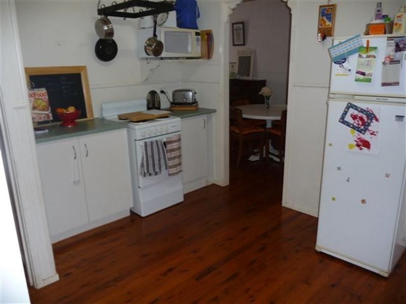 12 Cooper Street, South Toowoomba QLD 4350