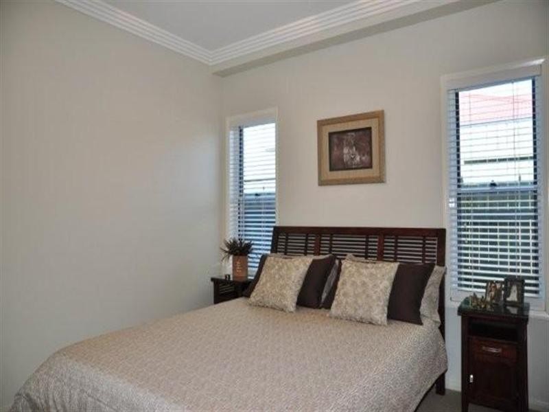 2/69 Kearney Street, Kearneys Spring QLD 4350