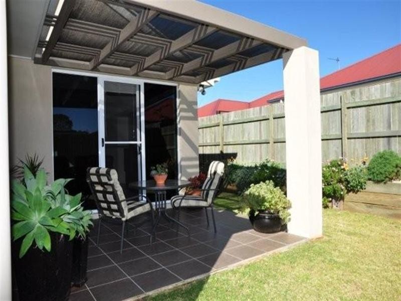 2/69 Kearney Street, Kearneys Spring QLD 4350