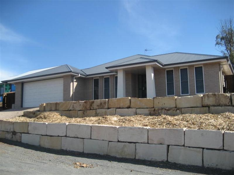 17 Edwin Street, Westbrook QLD 4350