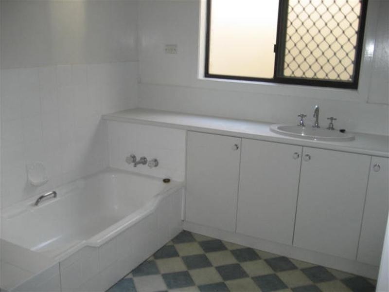 9 Hartman Street, Rangeville QLD 4350