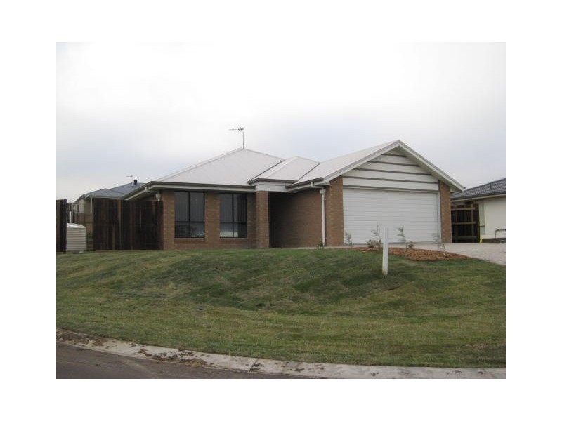 36 Sunset Drive, Glenvale QLD 4350