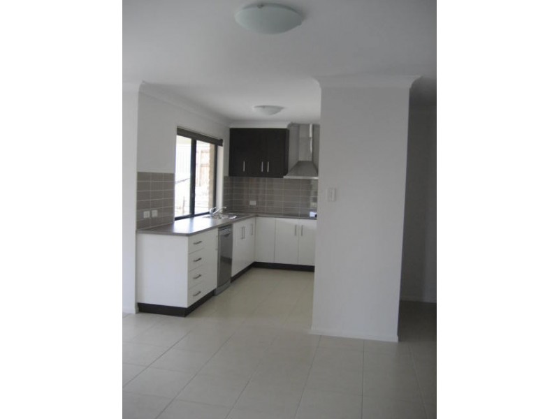 36 Sunset Drive, Glenvale QLD 4350