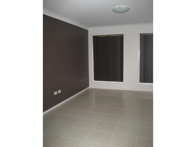 36 Sunset Drive, Glenvale QLD 4350