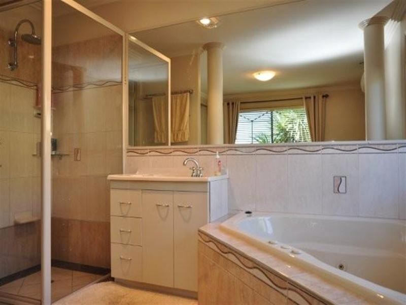 22 Hinchcliffe Drive, Kearneys Spring QLD 4350