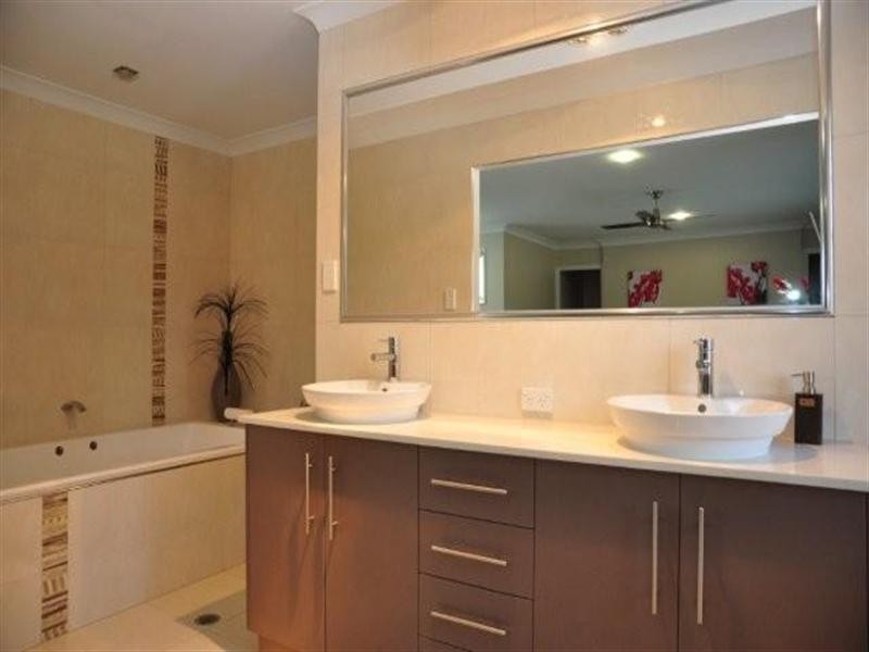 123 Aberdeen Street, Rangeville QLD 4350