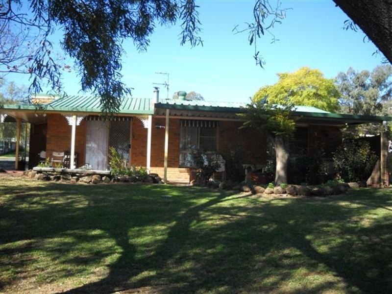 19 Rebwonga Street, Kingsthorpe QLD 4400