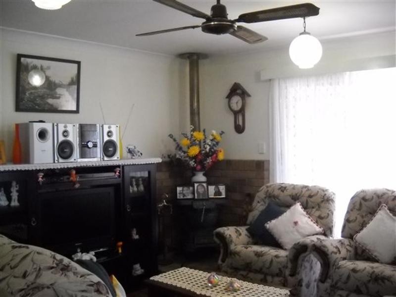 19 Rebwonga Street, Kingsthorpe QLD 4400