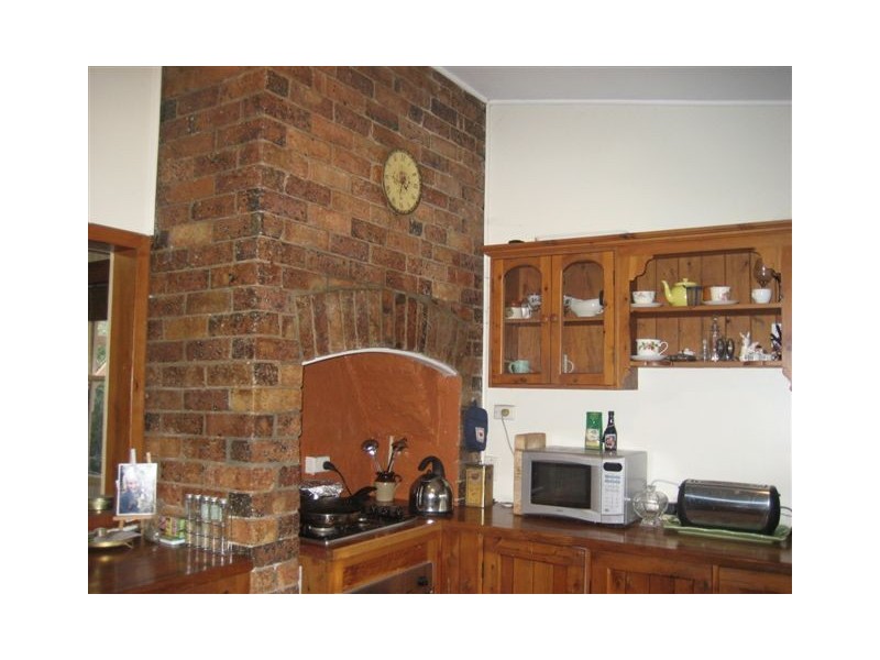 4 Boulton Terrace, Newtown QLD 4350