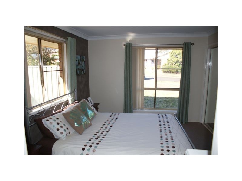 13 Nimrod Court, Wilsonton QLD 4350