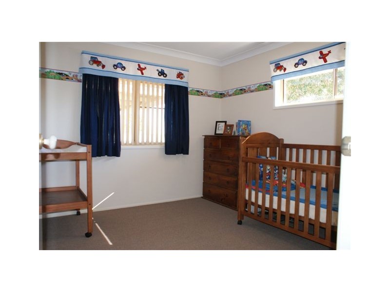 13 Nimrod Court, Wilsonton QLD 4350