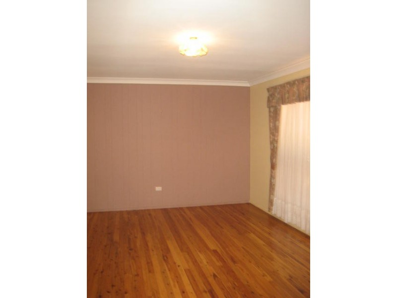 24 Beryl Street, Wilsonton QLD 4350