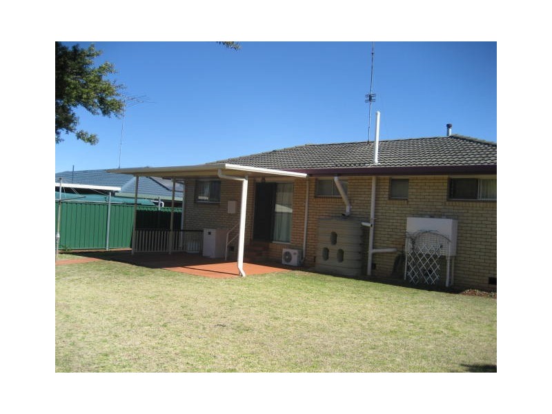 24 Beryl Street, Wilsonton QLD 4350