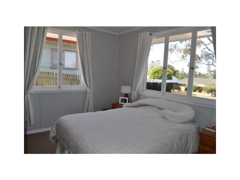 7 Alford Street, Mount Lofty QLD 4350