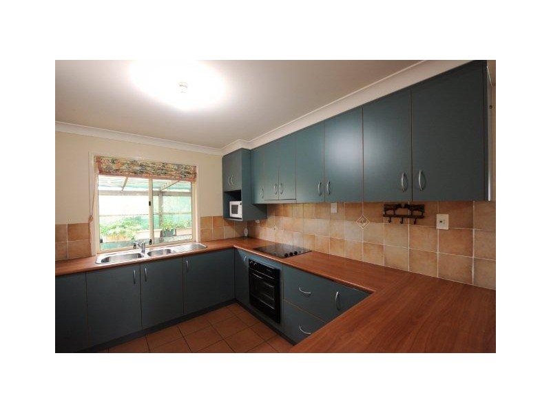 10 Norman Court, Westbrook QLD 4350