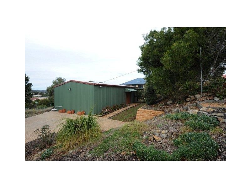 10 Norman Court, Westbrook QLD 4350