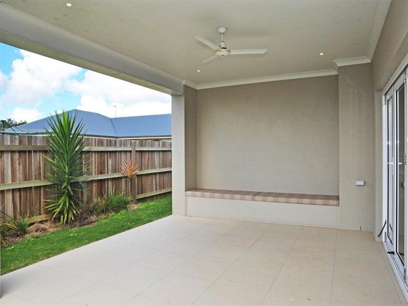 18 Pugh Street, Middle Ridge QLD 4350